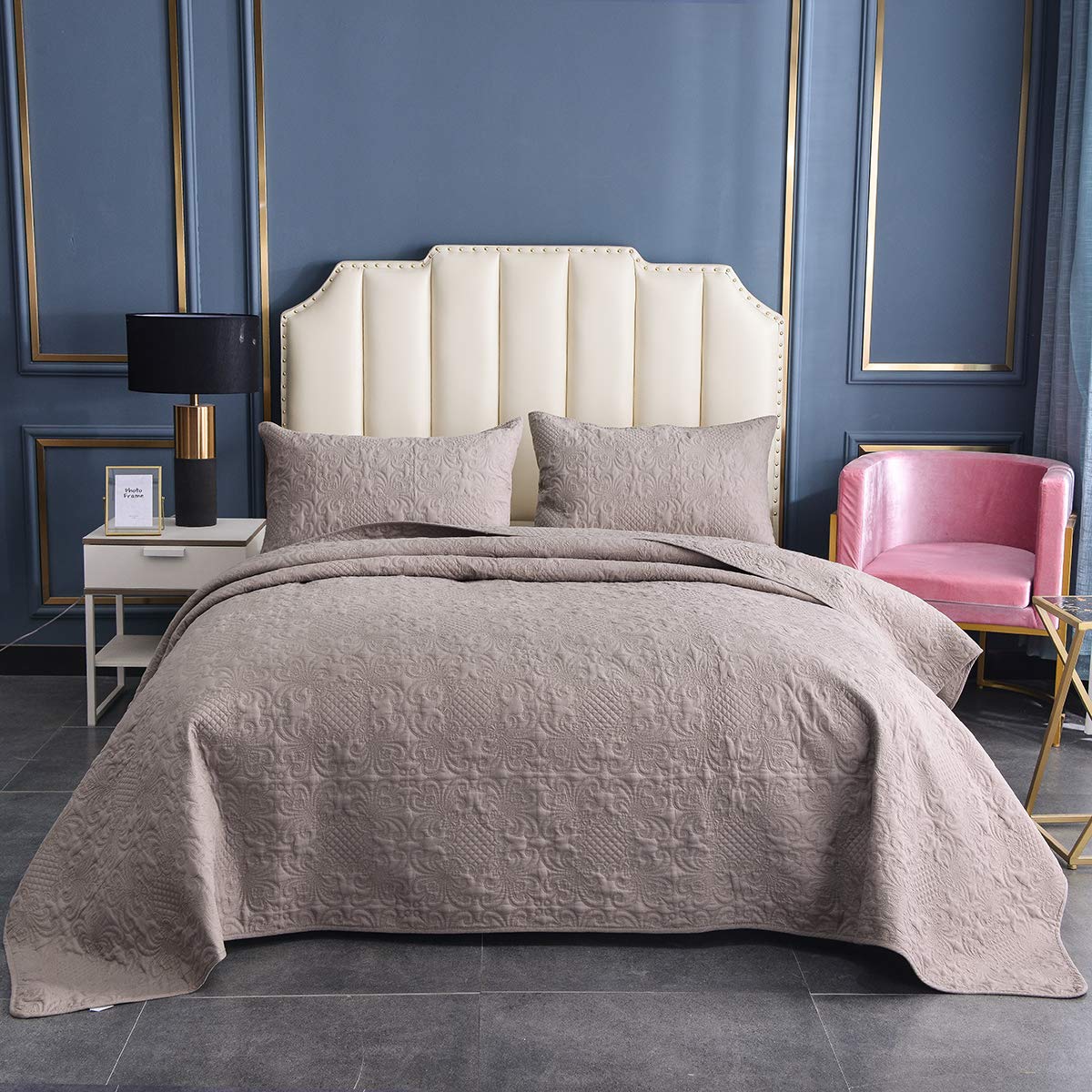 Cotton World Li Quilt Set King Premium 3 Piece Oversized Bedspread Set Reversible Elegant Embroidery Bed Cover Luxury Coverlet Lightweight - Wrinkle and Fade Resistant ( Coffee )