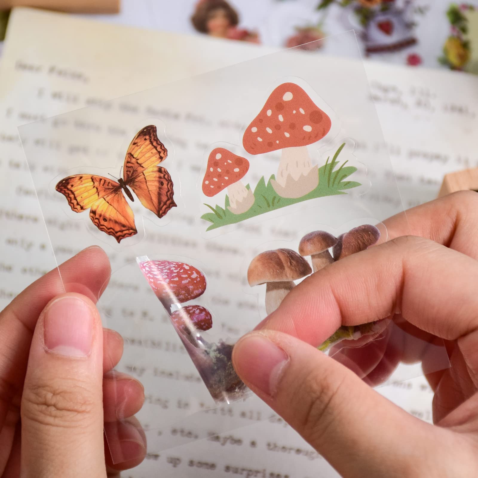 510PCS Plants Floral Scrapbook Stickers Kit Vintage Flowers Butterfly Mushroom Fall Maple Leaves Transparent Waterproof Stickers Set for Scrapbooking Supplies Aesthetic Junk JournalCraft