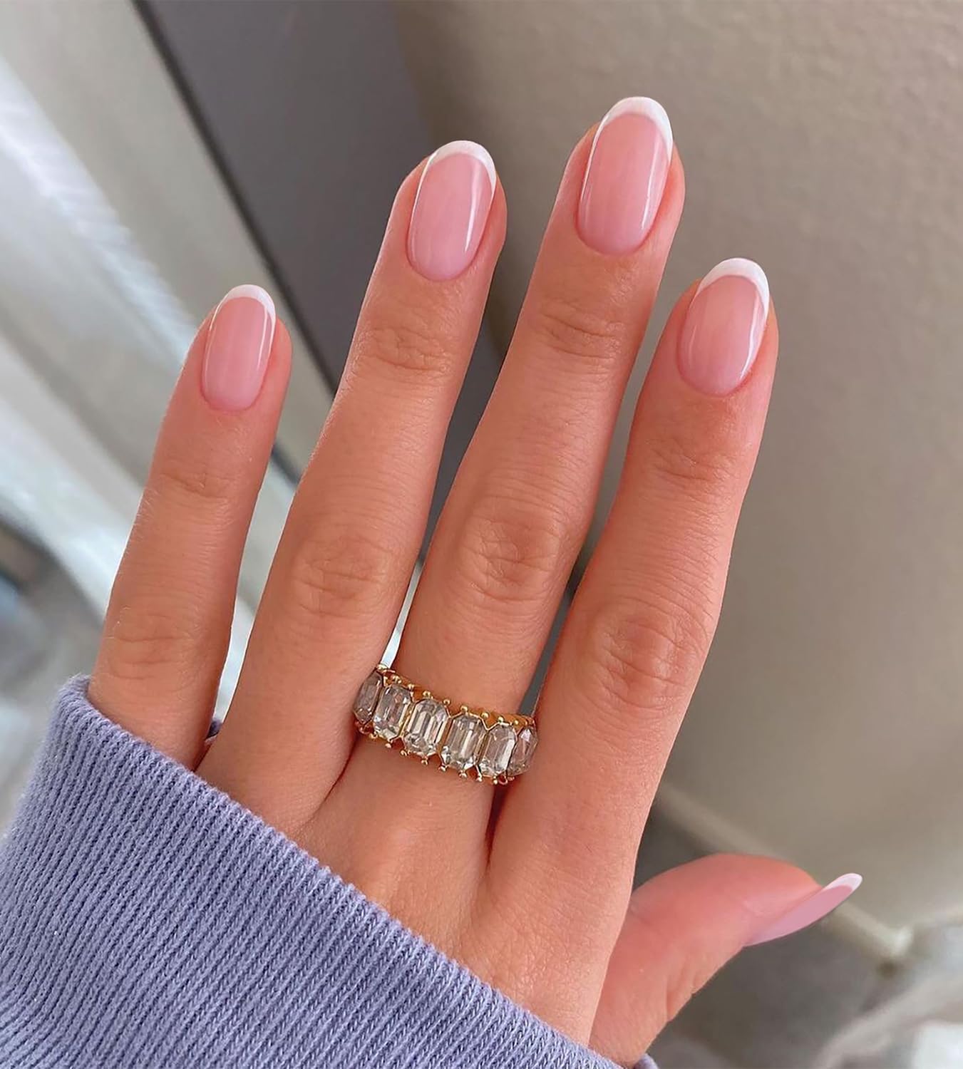 Artquee French Tips Press on Nails Short Clear Pink Fake Nails Oval Cute Acrylic False Nail Full Cover Glossy White Edge Designs Stick on Fingernails for Women 24PCS