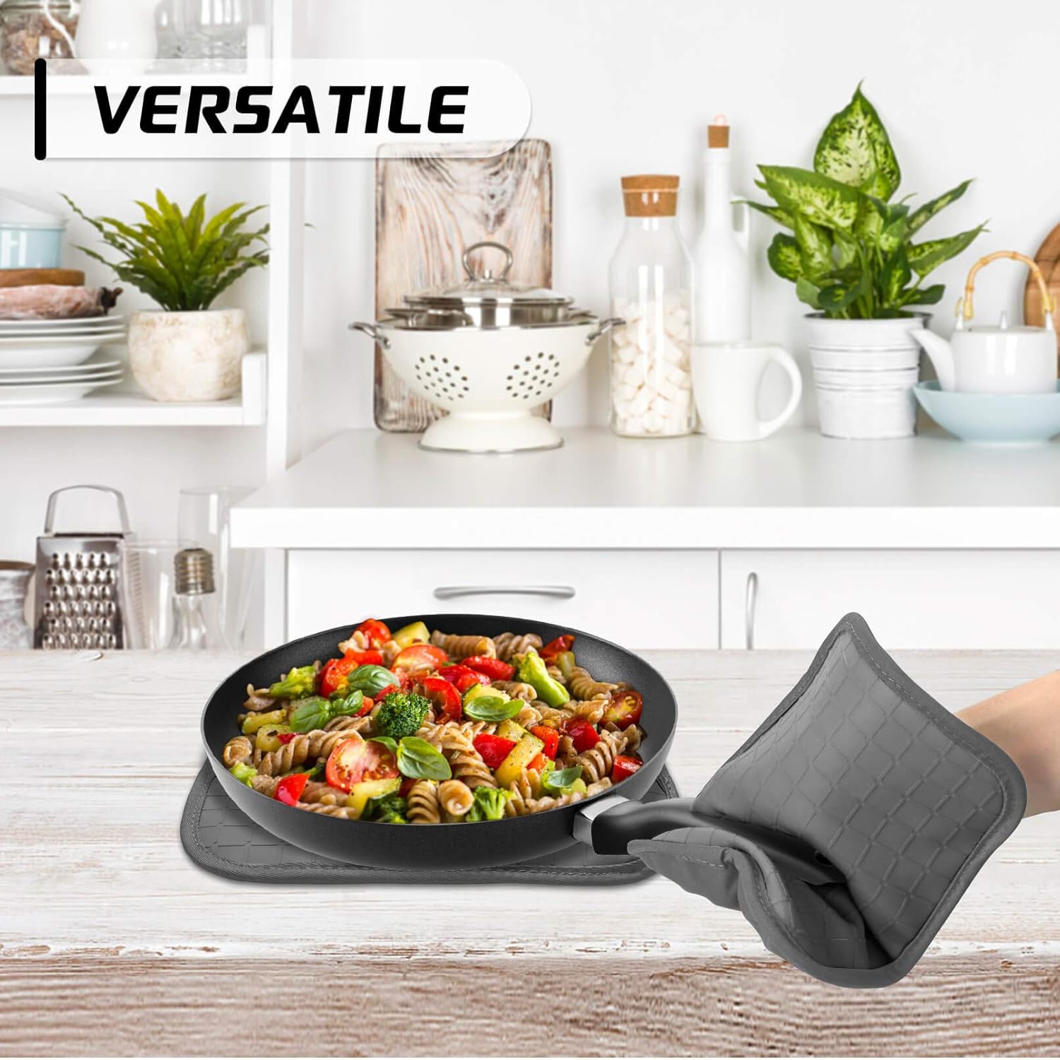 HOMWE Silicone Kitchen Pot Holders with Pockets, 2 Pc Set Trivet, Steam and Heat Resistant Hand and Countertop Protection Hot Pads, Non-Slip Grip potholders, Terrycloth Interior Lining, Black: Kitchen & Dining