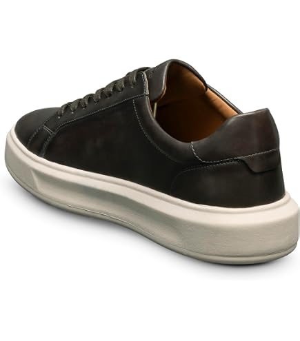 Amazon.com | Allen Edmonds Men display picture 2