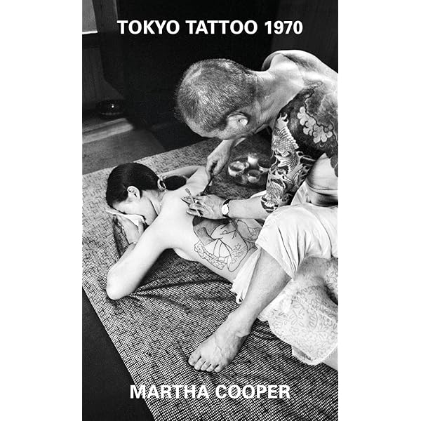 The Japanese Tattoo: Donald Richie, Ian Buruma: 9780834801493
