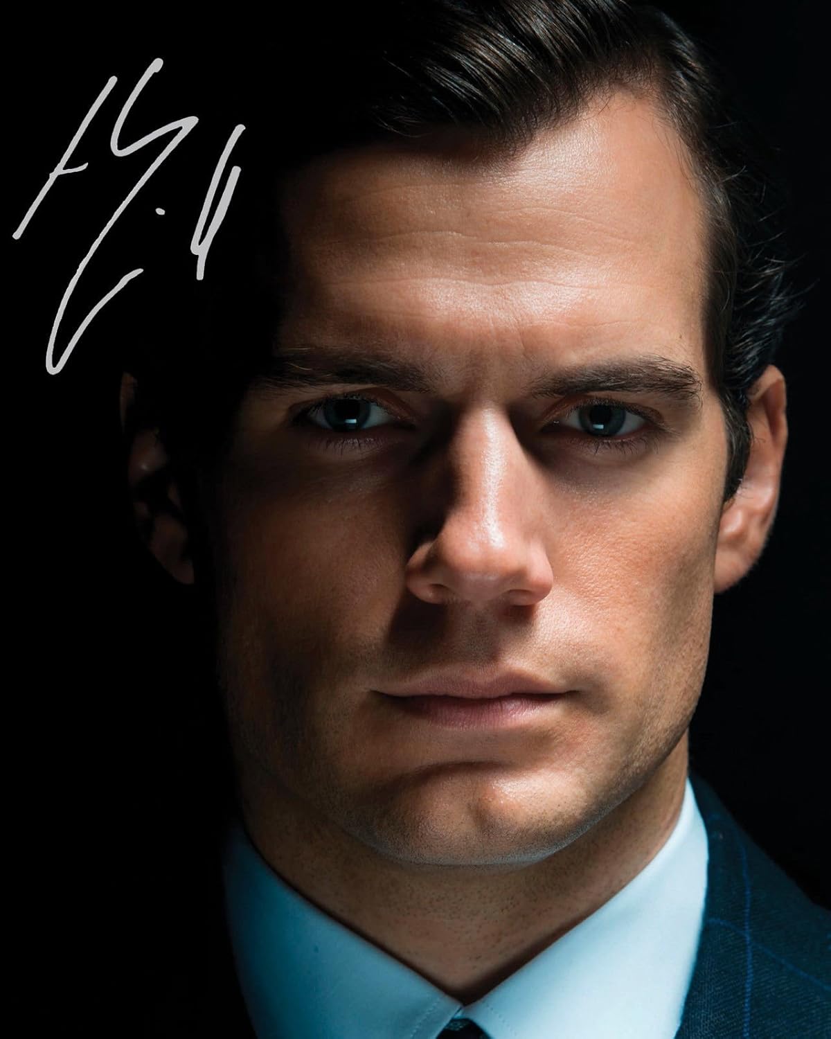 Photographs - YSFGXXSC Henry Cavill Signed Autographed 8 x 10 L