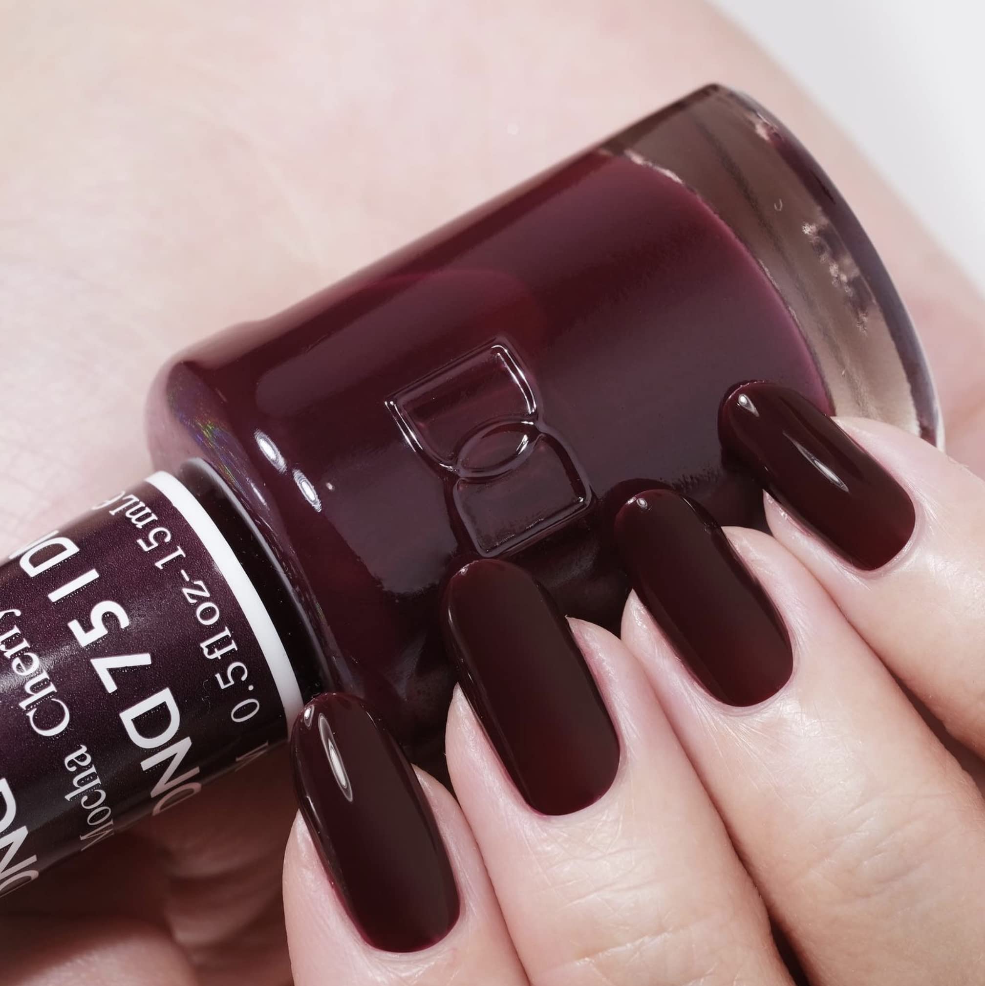 DND Gel Polish Set, Brown Collection, UV/LED Gel Polish and Air Dry Nail Lacquer, Matching Chip-Free Polish Duo, 751 Cherry Mocha, 0.5 Fl Oz - Image 9