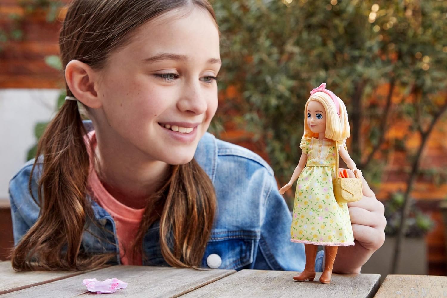 Mattel Spirit Untamed Abigail Doll and Fashion, Multicolor, 7 inches - Image 3