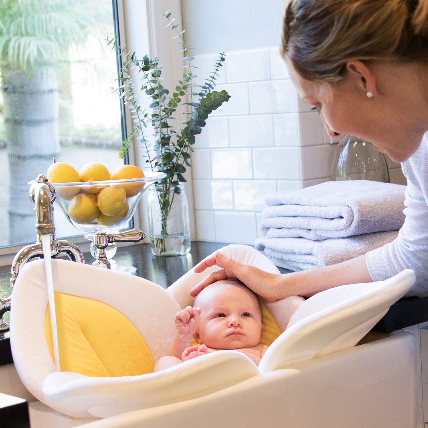 Blooming Bath Lotus - Baby Bath (Yellow) : Baby