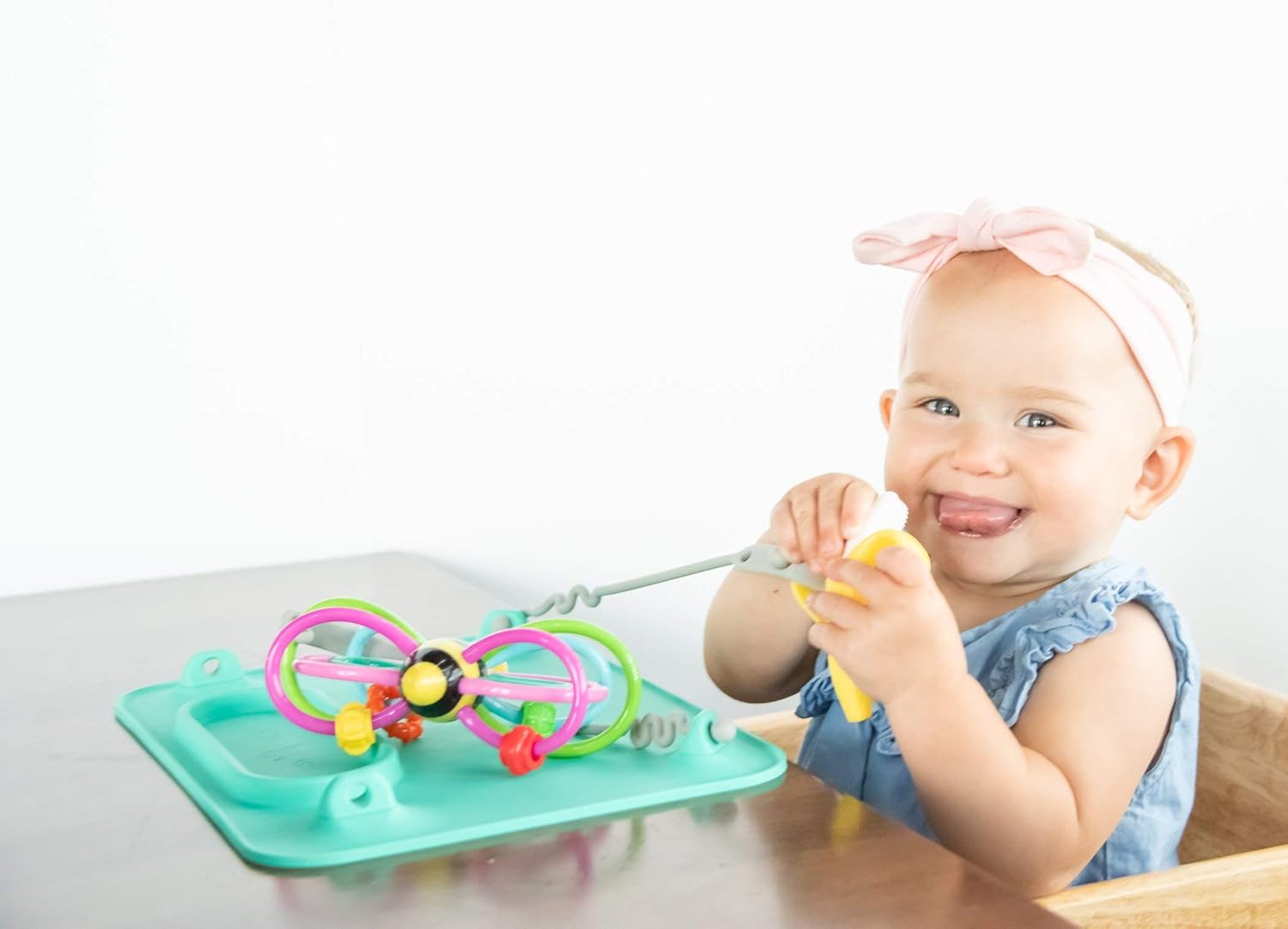 toys to keep baby busy