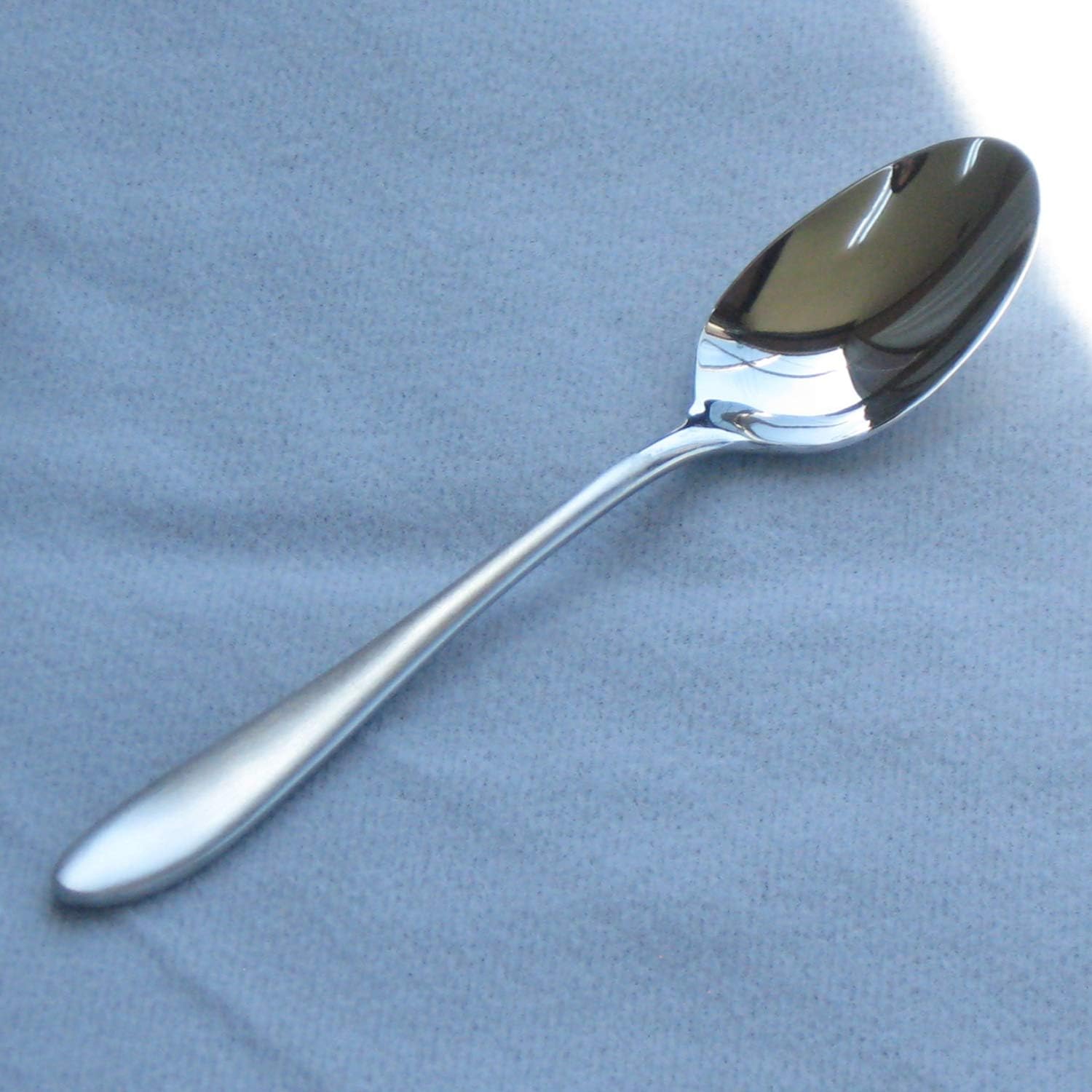 コルク抜きの代用はスプーン 押し込まずに引き抜くには 動画有り エキスプロラター ダジュール