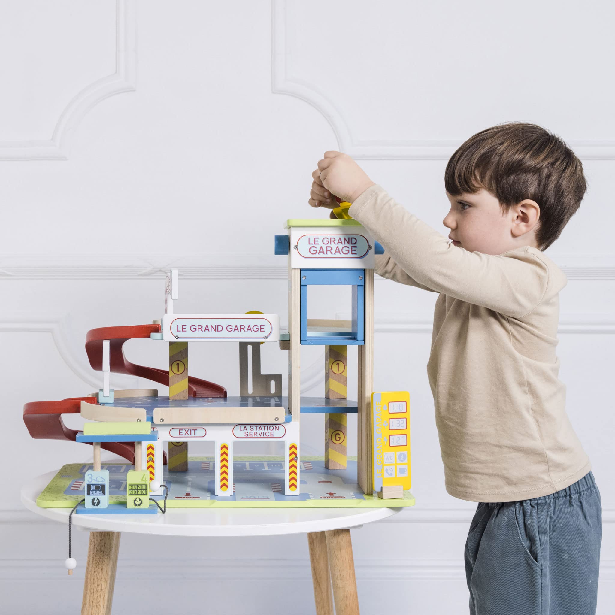 Le Toy Van Motors, Planes & Garages, Le Grande Garage