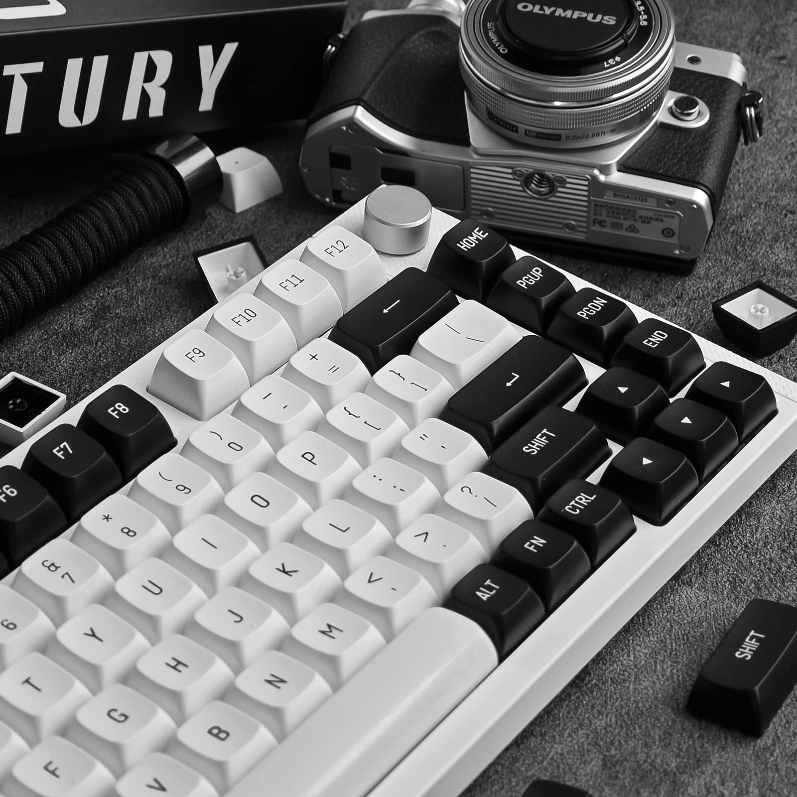 Mua 150 Keys Minimalist Black and White Keycaps Set, ABS Material CSA ...