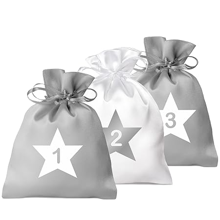 24 Adventskalender Säckchen 2farbig aus Satin (Farbe weiß/Silber, Größe 10 x 15 cm) - Bedruckt mit 24 Stern-Zahlen - (für Erwachsene) für Weihnachtskalender/Adventskalender zum Befüllen von Adventino