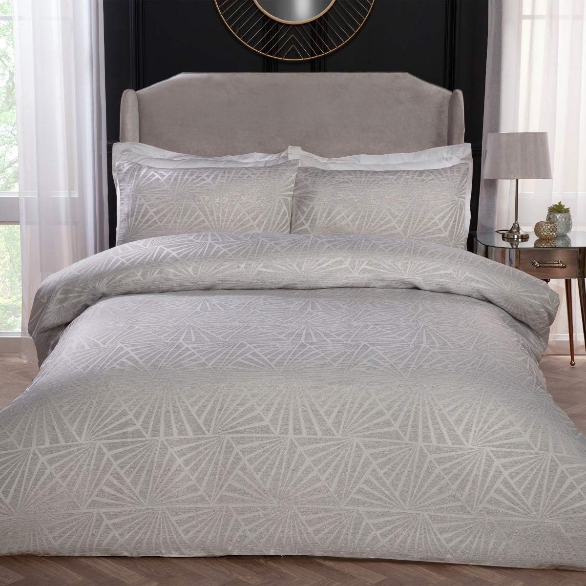 Sleepdown Super Soft Geometric Luxury Lurex Jacquard ivory Deco Easy Care Cosy Duvet Cover Quilt Bedding Set with Pillowcases - Double (200cm x 200cm) ivory double 5056242801351