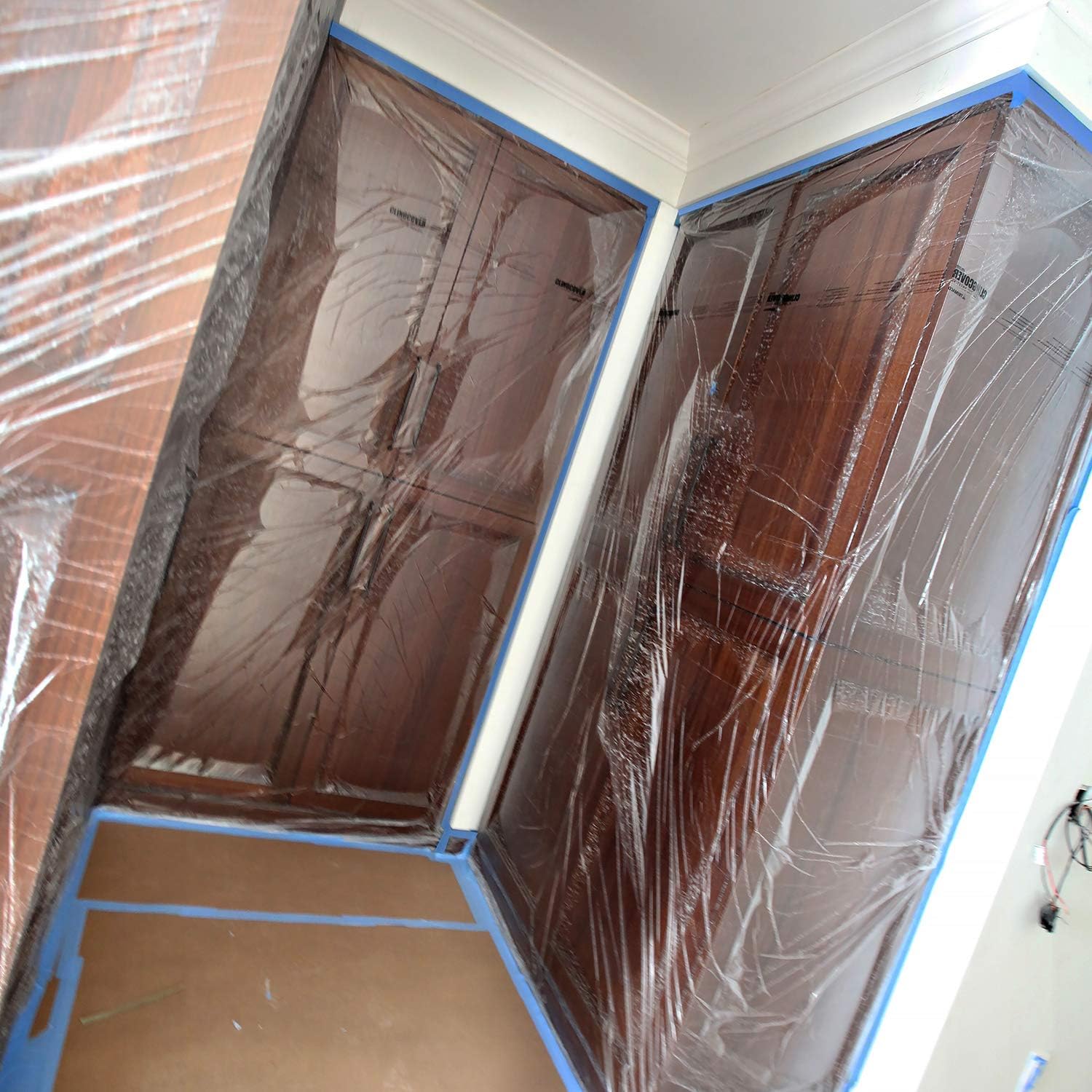 Trimaco Easy Mask Cling Cover Plastic Sheeting, 9-feet x 400-feet - Paint Drop Cloths - 