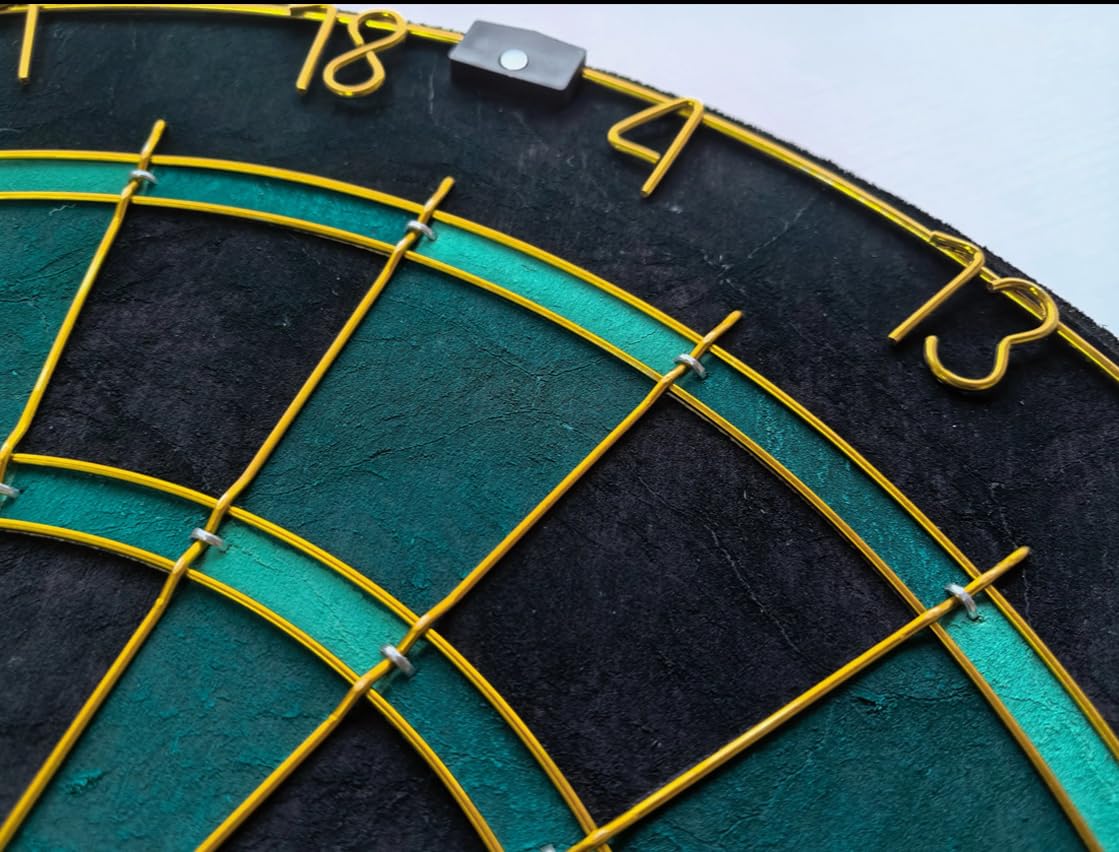 Dartscheibe Dartboard Sisal Professionell Türkis mit Goldener Zahlenring & Pfeilen - Profi Steeldartscheibe - Dart Scheibe Target mit 6 Dartpfeilen Metallspitze golddart Flight Barrels shafts schäfte 8