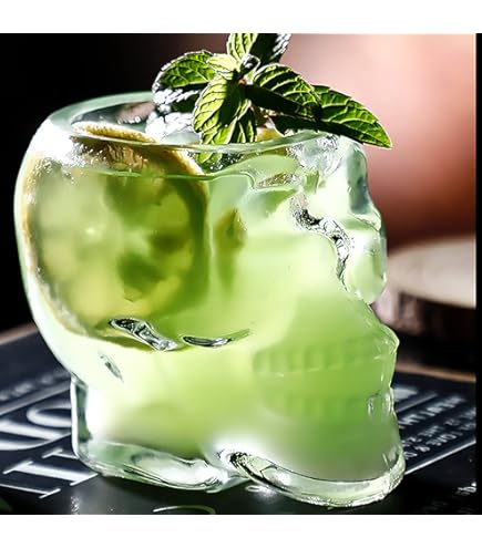 Circleware Circles Juice Drinking Glasses, 4 Piece Set, Heavy Base Tumbler Beverage Ice Tea Cups, Home & Kitchen Entertainment Glassware For Water, Milk, Beer, Whiskey Bar Decor, 7 Oz, Clear