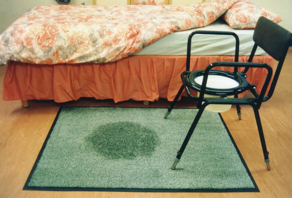 Days Washable Mat, Commode Mat, Waterproof, Green