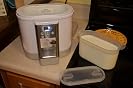 Amazon.com: Cuisinart CYM-100 Electronic Yogurt Maker with Automatic ...