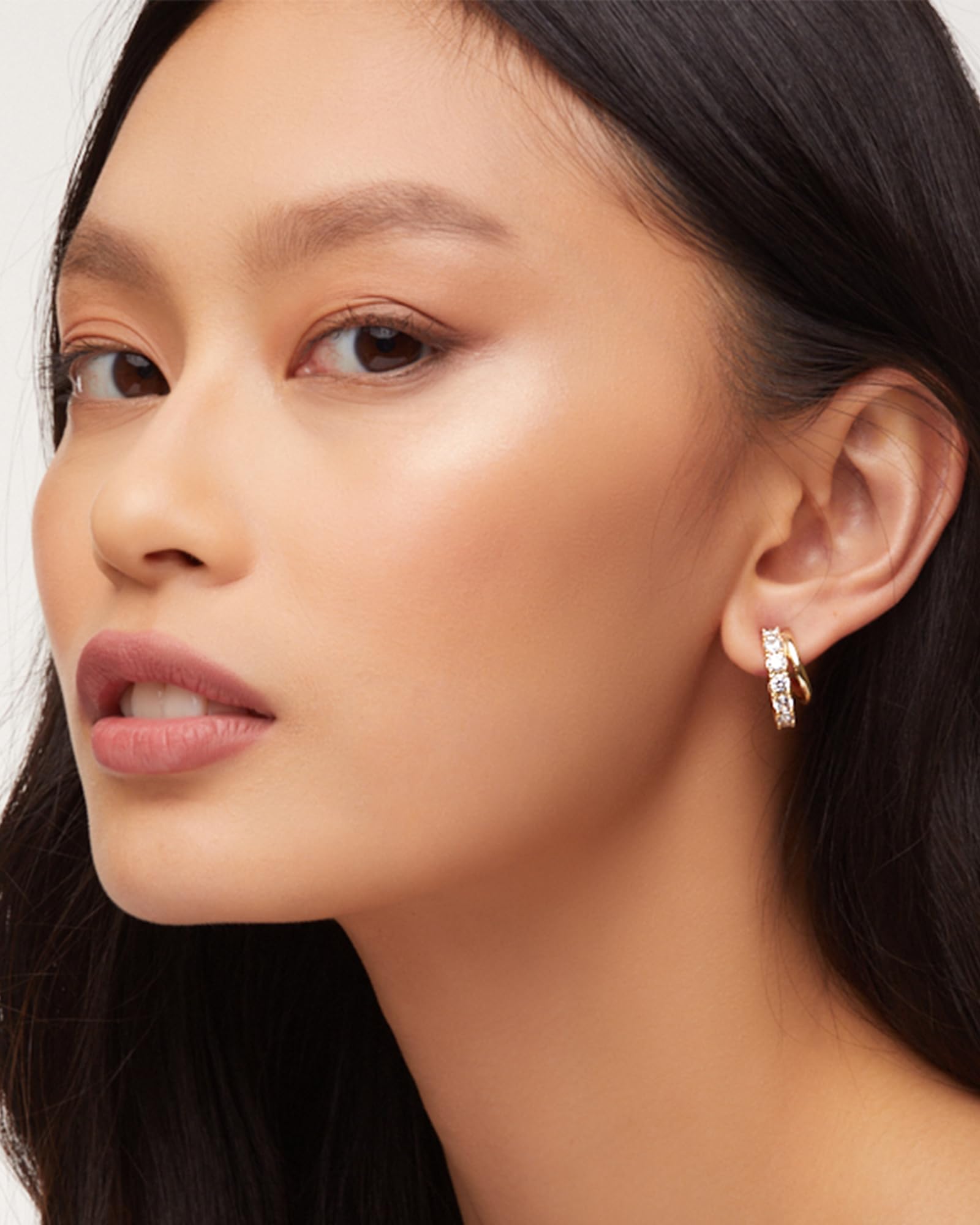 Kendra Scott Livy Huggie Earrings