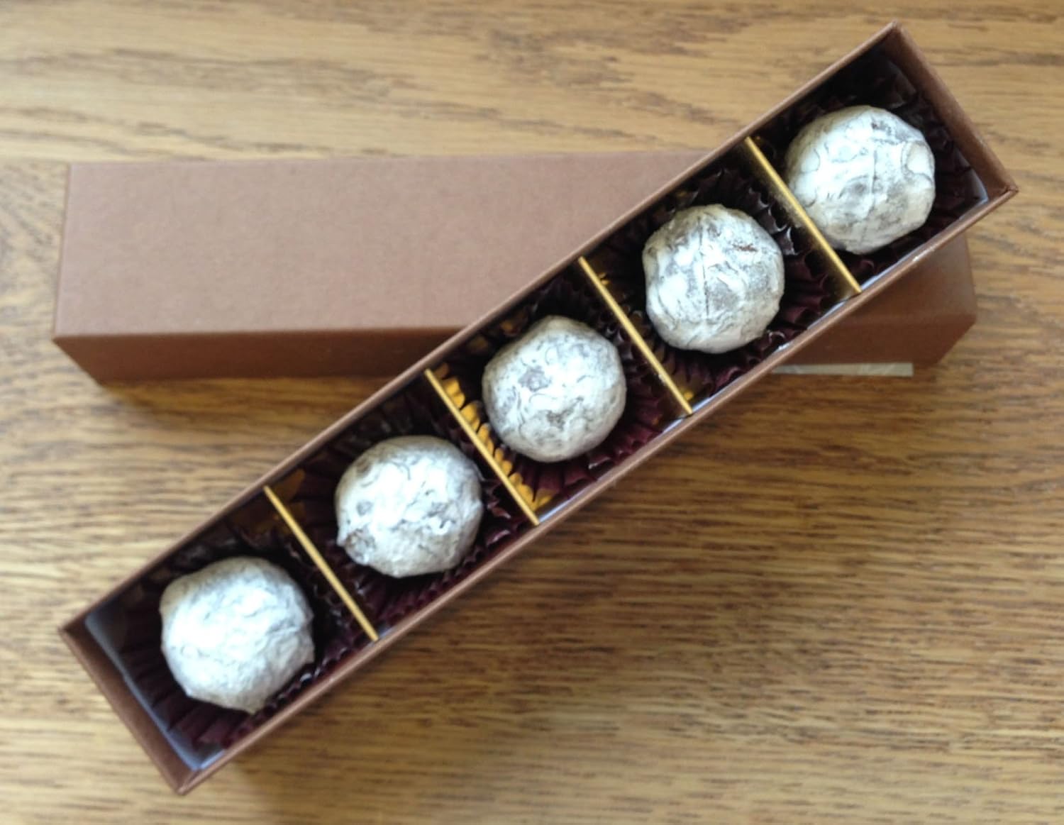 Amazon 贈り物に最適 スイスの想い出 シャンパントリュフ 5個入り 博多の洋菓子店 ラフェブルー ポンヌフ ポンヌフ チョコレート トリュフ 通販