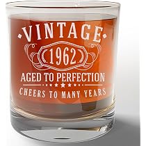 Amazon.com: Vaso de whisky vintage grabado 1962 de 11 onzas ...