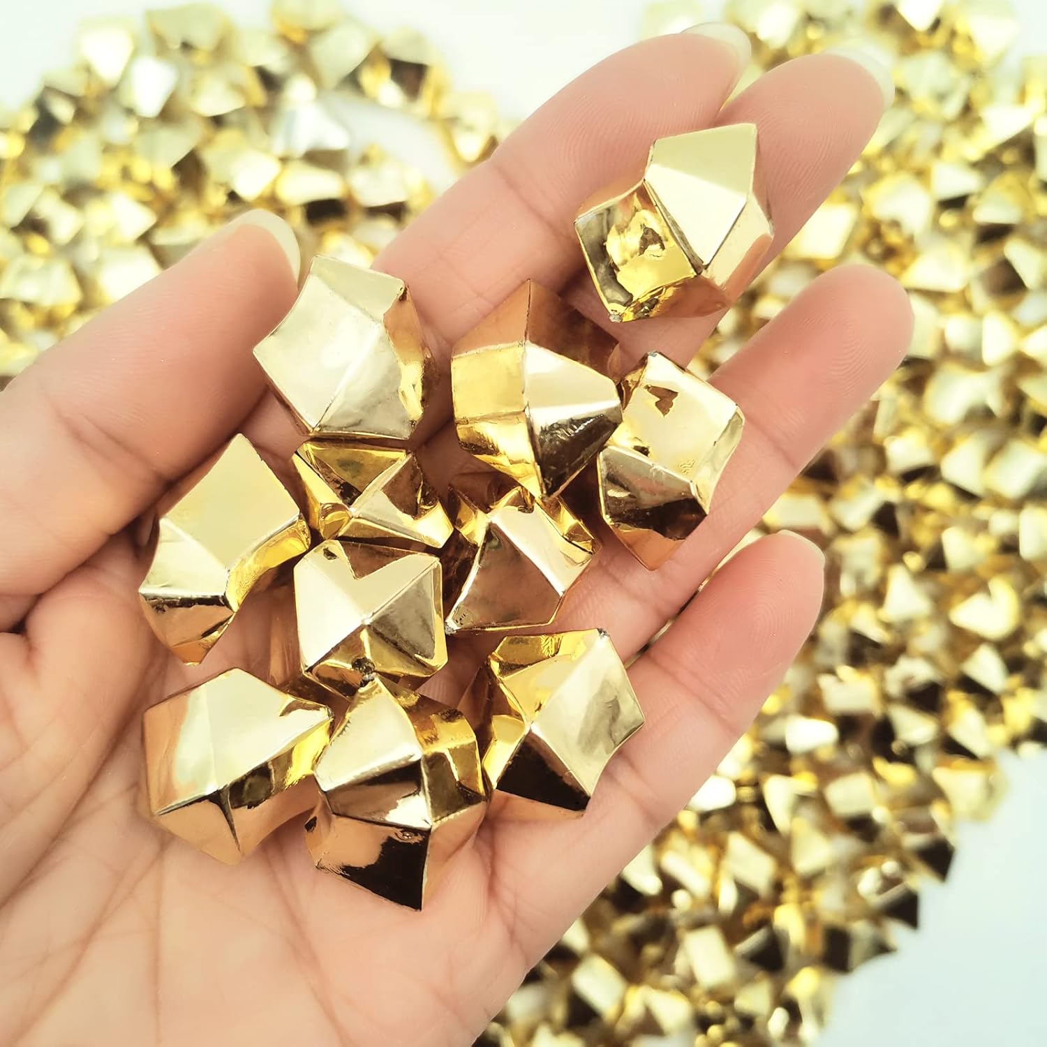 Vase Fillers - LYFJXX Fake Ice, 16 * 22mm 250 PCS, Gold Fake Ice Cubes, Acrylic Ice Cubes Clear Rocks Fake Diamonds Clear Acrylic Vase Filler