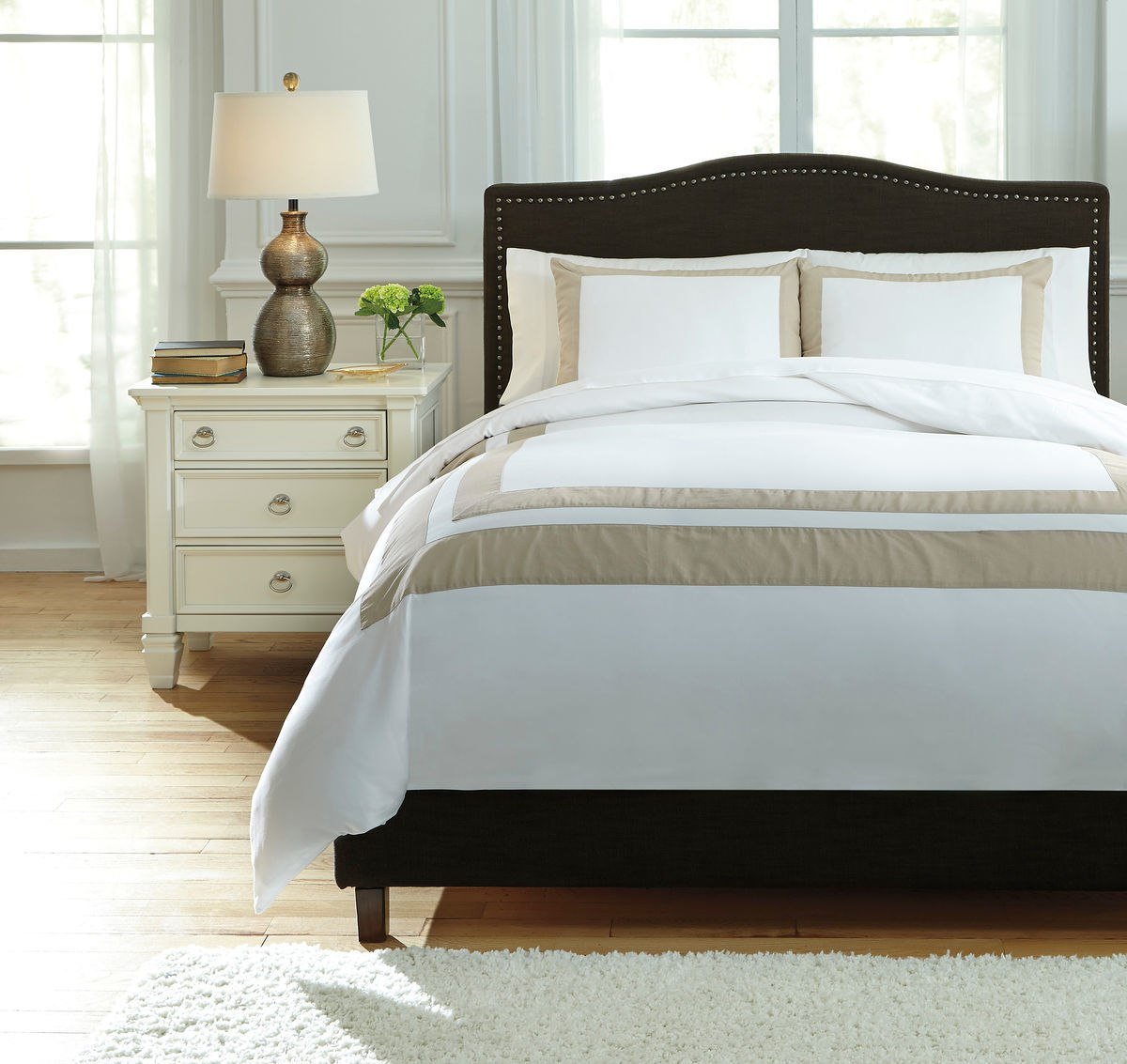 Amazon Com Ashley Furniture Signature Design Andor Duvet