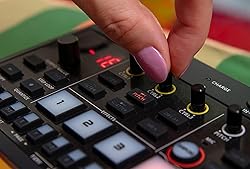 Roland AIRA Compact P-6 Creative Sampler Bundle