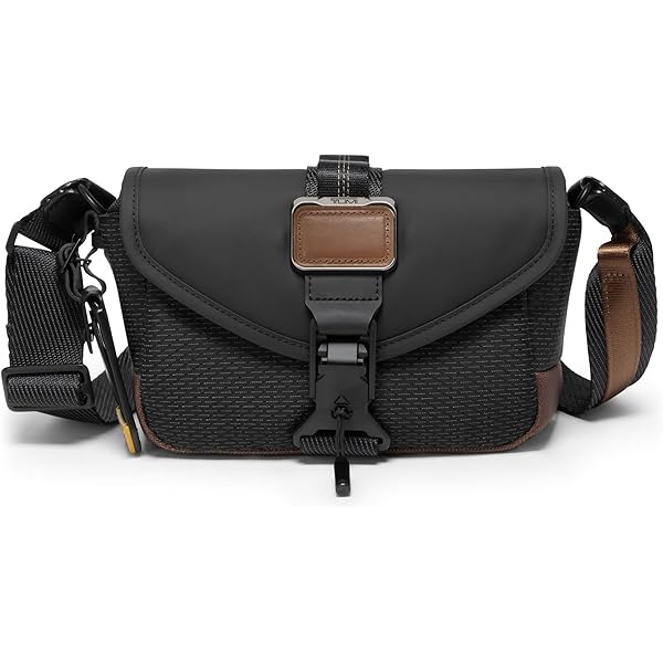 Amazon.com: TUMI(トゥミ) Contemporary, red : Clothing, Shoes