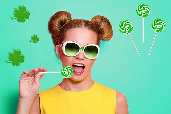 FRUIDLES ST. PATRICK’S DAY SWIRL LOLLIPOPS, PARTY FAVOR BOX, INDIVIDUALLY WRAPPED (24-PACK)