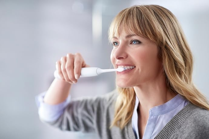 Philips 飞利浦 6100系列 HX6876/21 牙龈护理美白型 声波震动电动牙刷 .95 多色可选 海淘转运到手约￥727