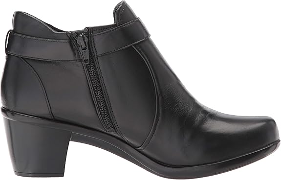 naturalizer elisa bootie