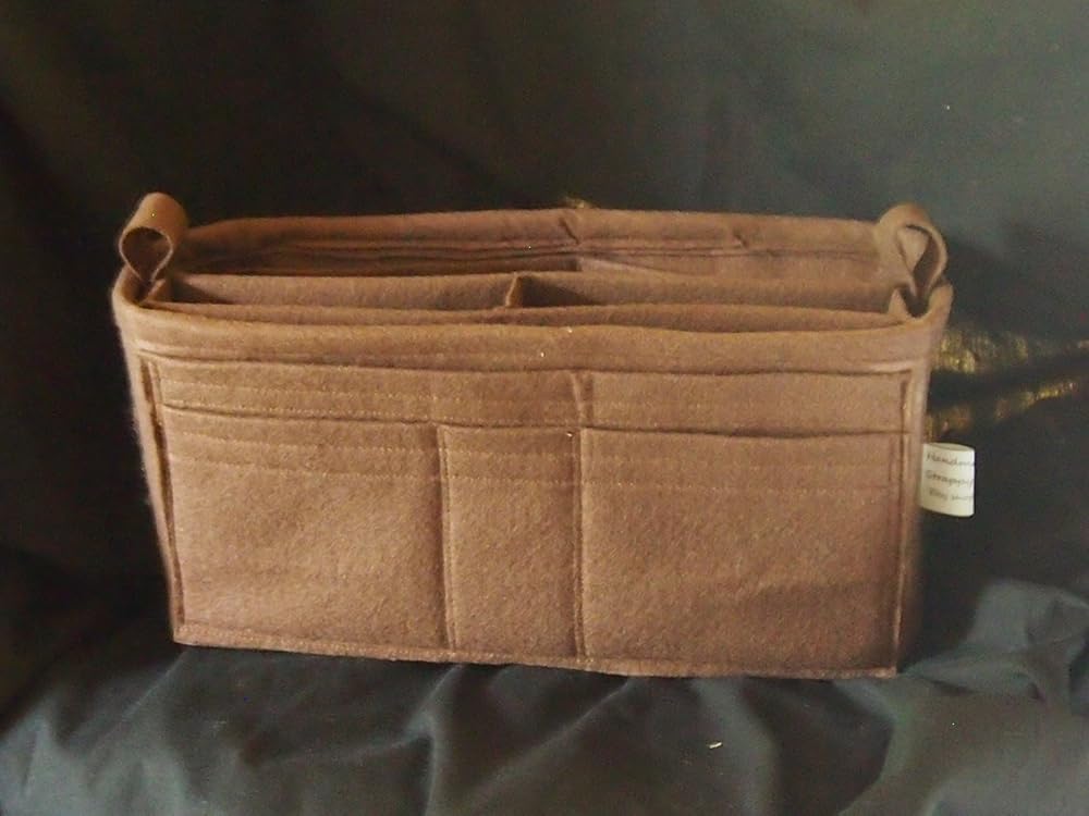 Amazon.co.uk Purse Organizer IUCN Water