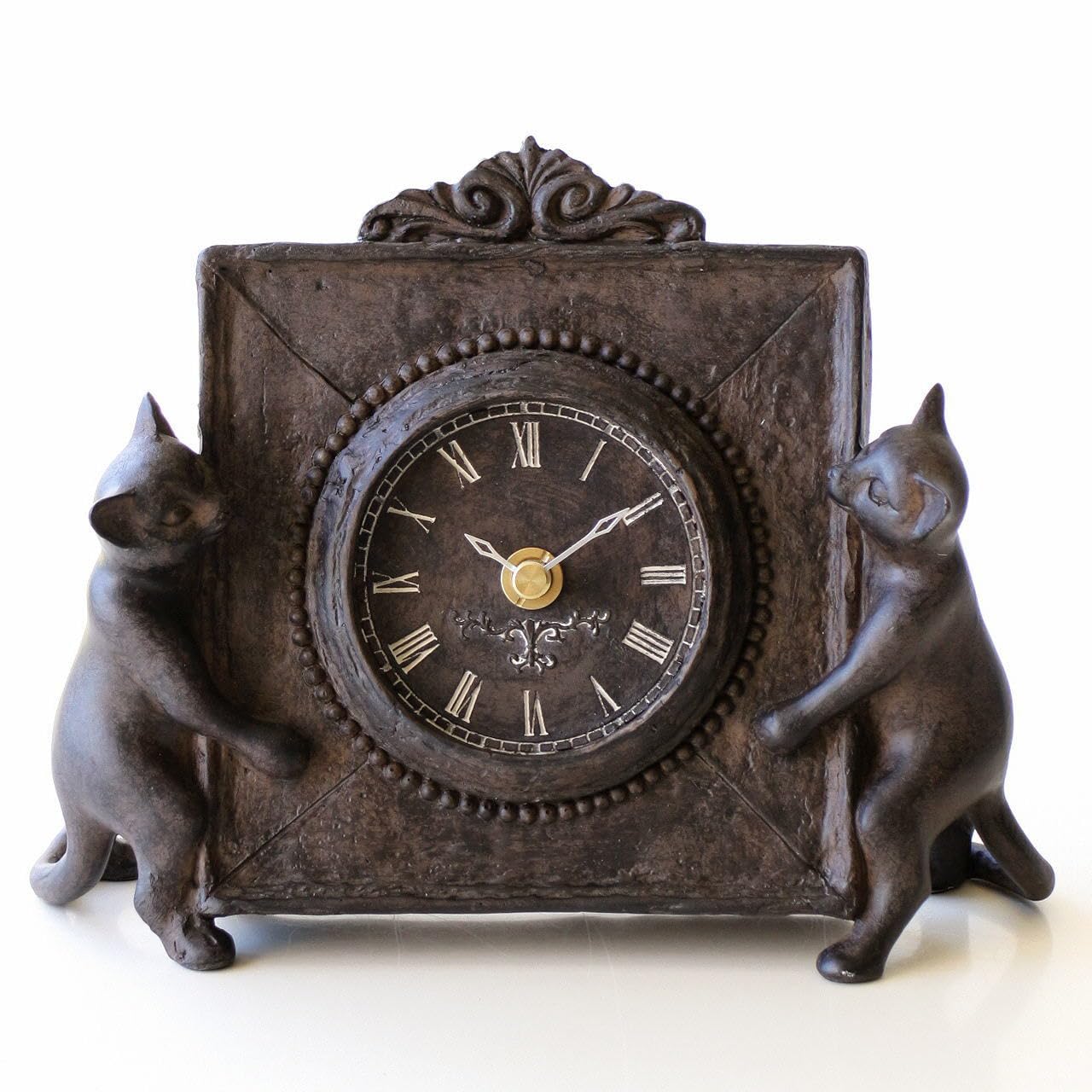 Table Clock, Analog, Cat, Stylish, Small, Tabletop Clock, Compact, 8.3 x 5.9 inches (21 x 15 cm), Retro Antique Clock and Cat