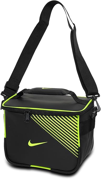 Amazon Co Jp Nike ナイキ スポーツクーラー 5l ブラック Rdw 005n Bk スポーツ アウトドア