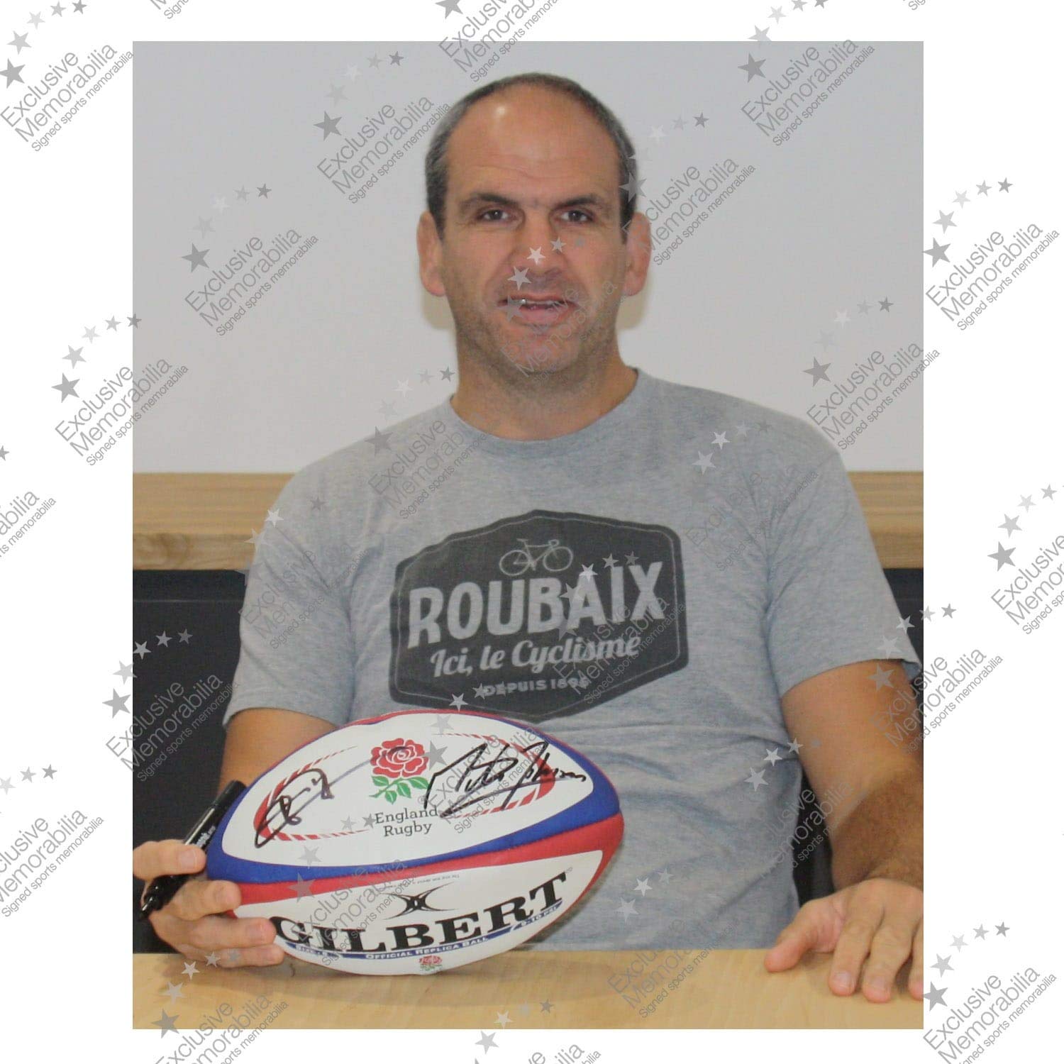 Jonny Wilkinson And Martin Johnson Signed England Rugby Ball In Display Case