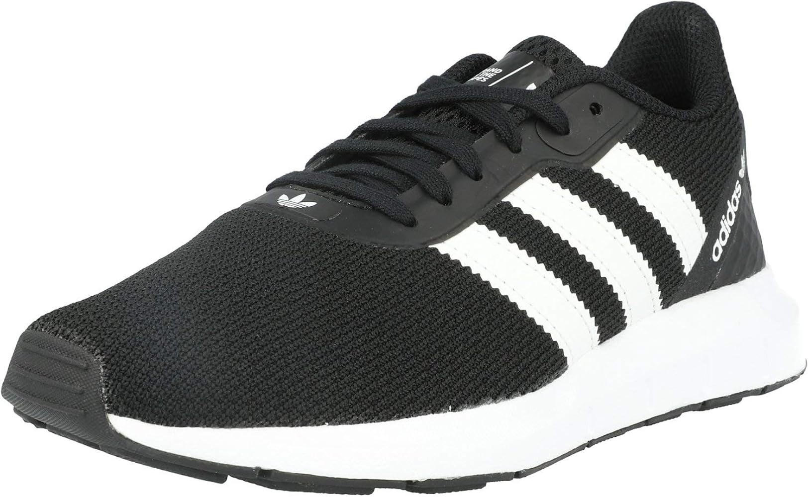 black trainers junior