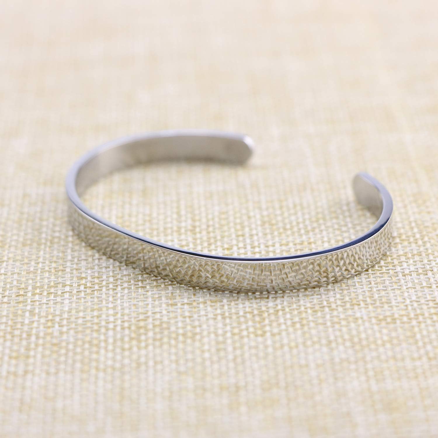 Christmas Gift for Mother Mom Mama Mum Mommy Gratitude Bracelet Present Encouragement Cuff Bangle Engraved Everything I am You Helped me to be: Clothing