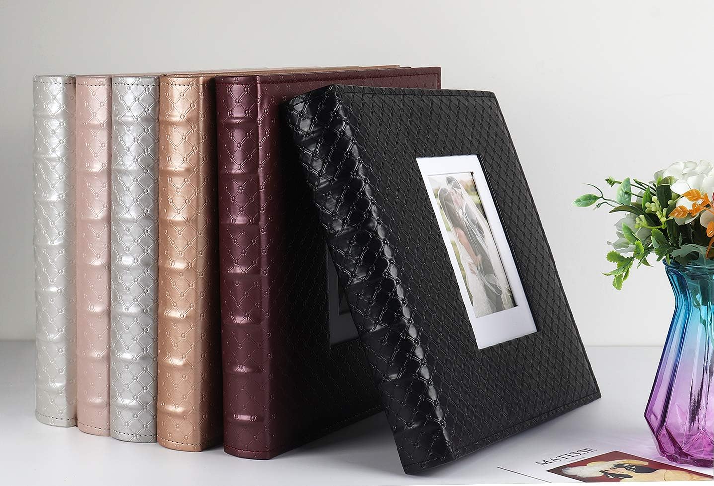 RECUTMS Photo Album 6x4 600 Photos Black Inner Page Button Grain Leather Big Capacity Pockets Pictures Album Birthday Christmas Photo Albums Wedding Anniversary (Black) - Image 3
