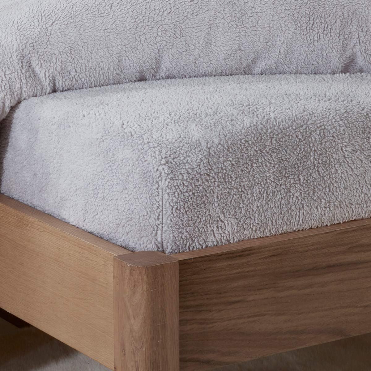 Sleepdown Teddy Fleece Fitted Sheet Plain Thermal Warm Cosy Super Soft Bedsheet Bed Linen - Double - Grey