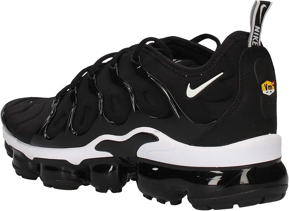 mens vapormax plus black and white