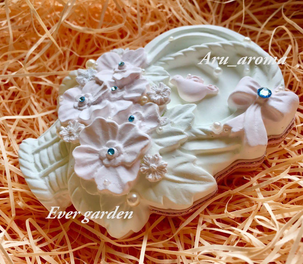 Amazon Co Jp Ever Garden 花 かご リボン シリコンモールド アロマハイストーン 手作り 石鹸 レジン 型 抜き型 おもちゃ