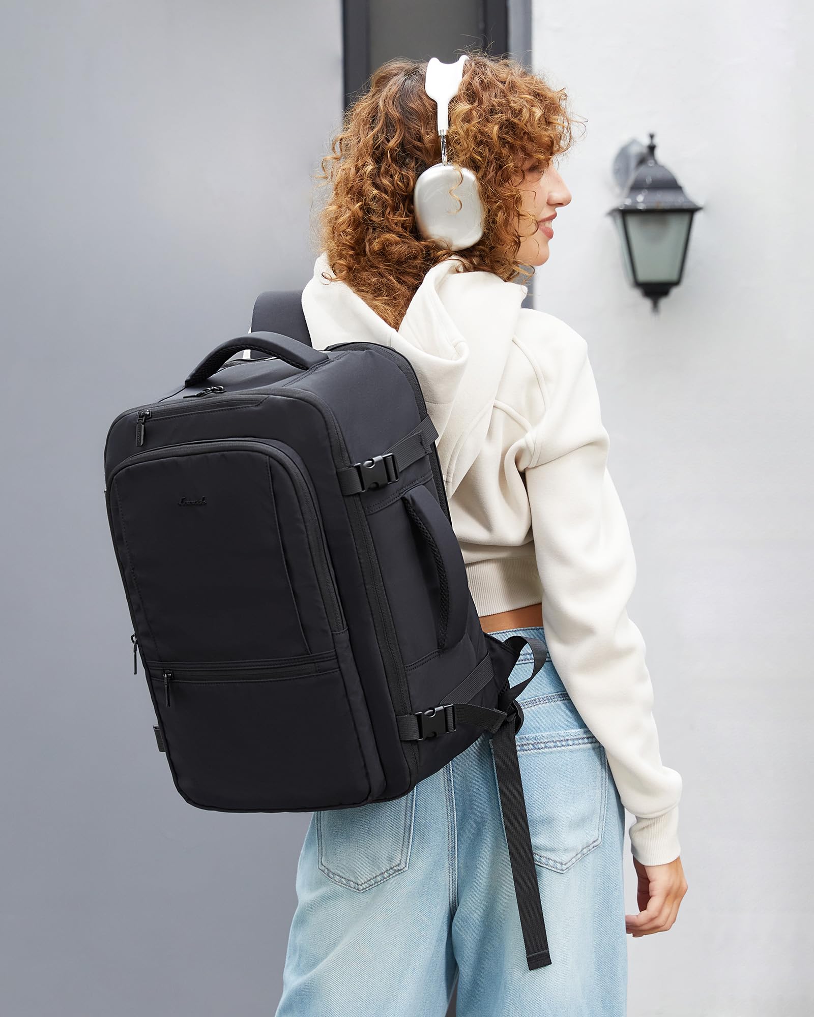 LOVEVOOK Travel Backpack for Women & Men, 40L Large Carry On Backpack Airline Approved, TSA Personal Item Weekender Bag, Water Resistant Laptop Backpack with 3 Packing Cubes for Travel Essentials