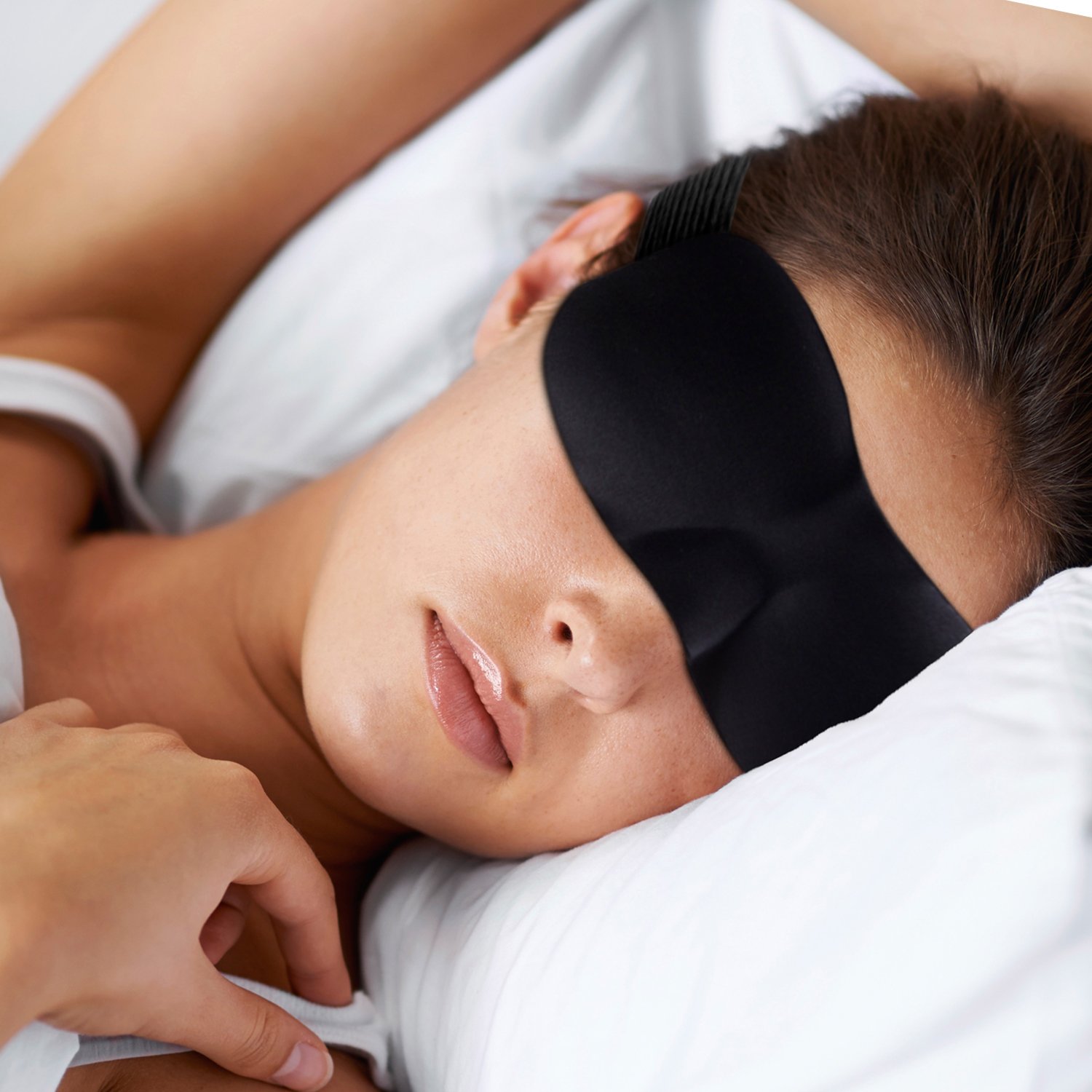 Premium sleep masks, sleeping anywhere with DrSleepwell sleeping mask, black blindfolds opaque, better sleep and no longer suffering from fatigue, eye-wear for light on the plane, workplace, car, unisex for women and men, anti-light, earplugs included