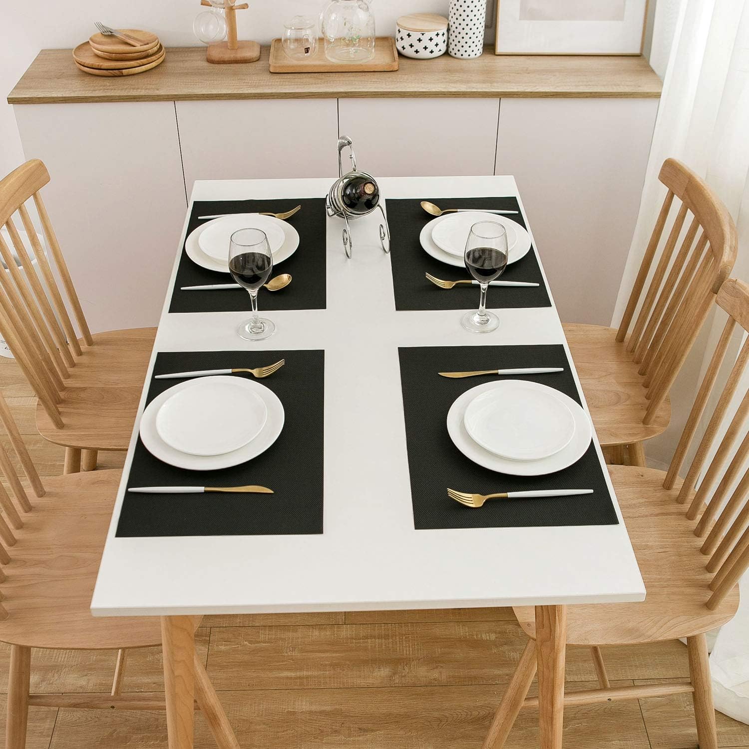 Placemats Place Mat Black Table Mats Set of 6 Non Slip Easy to Clean Wipeable Crossweave Woven Vinyl Washable Place Mats for Dining Kitchen Restaurant Table: Home & Kitchen