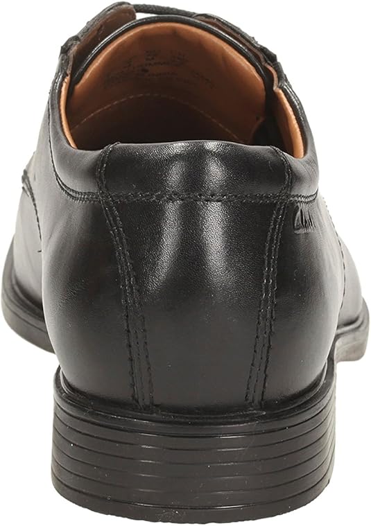 clarks men's tilden walk derbys