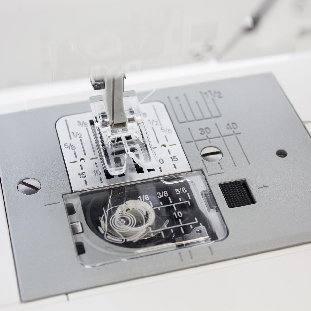 Janome 8050 Computerized Sewing Machine With Machine Tote | Best Seller