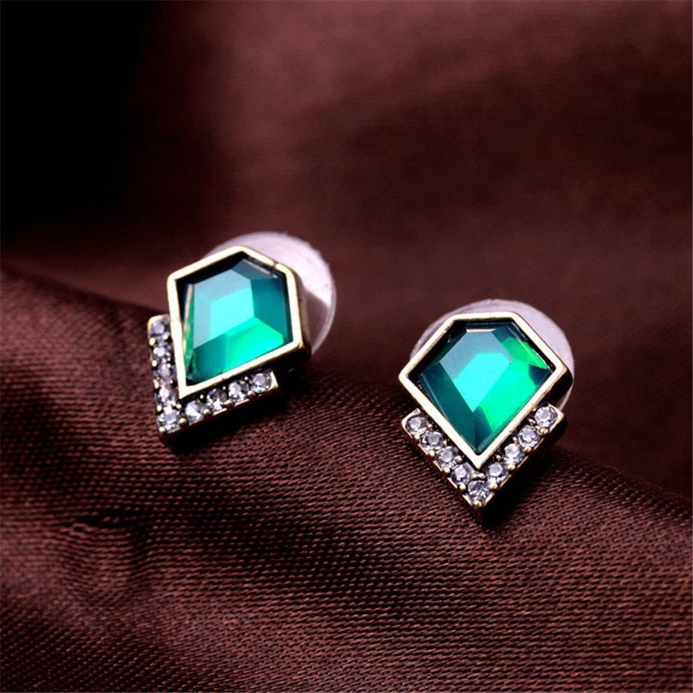 Women\'s Classic V Design Green Emerald Stud Earrings, Fashion Crystal Jewelry for Party