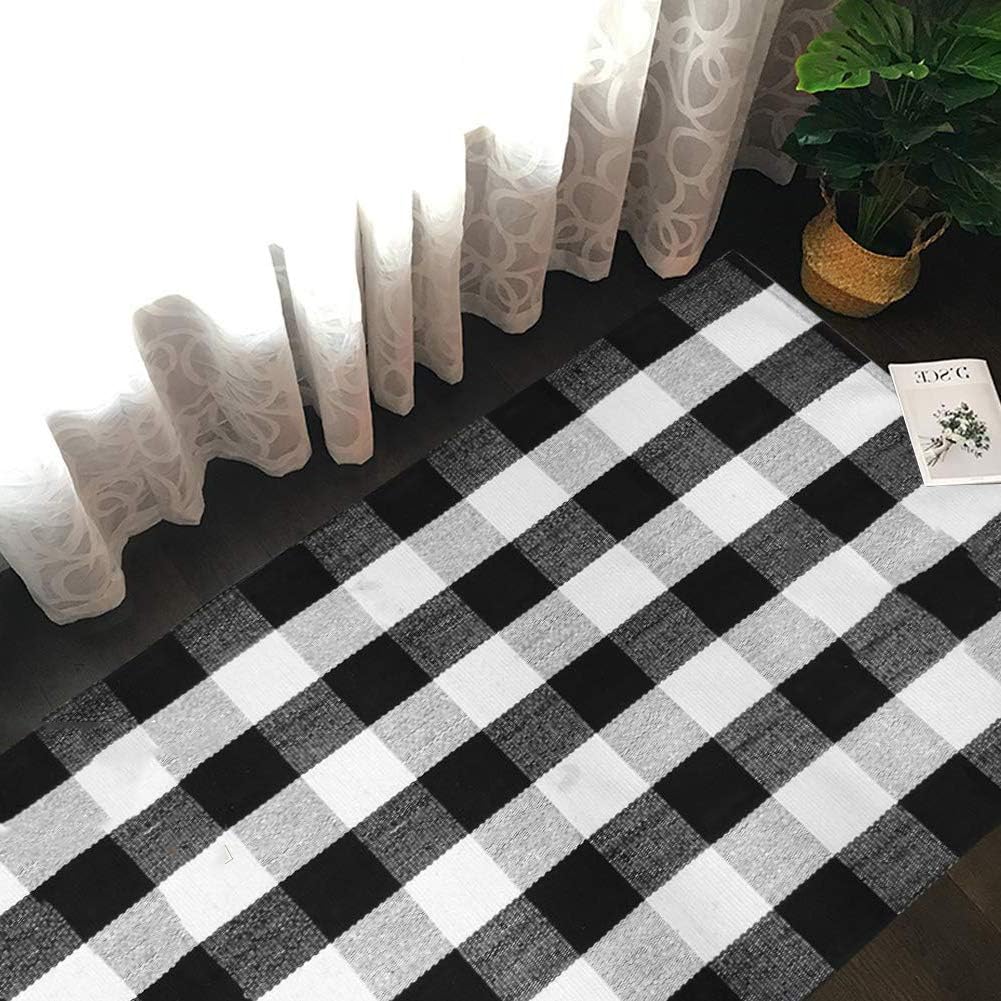 SEEKSEE 100% Cotton Plaid Rugs Black/White Checkered Plaid Rug Hand-Woven Buffalo Checkered Doormat Washable Porch Kitchen Area Rugs, 5.5ft x 7.5ft: Kitchen & Dining