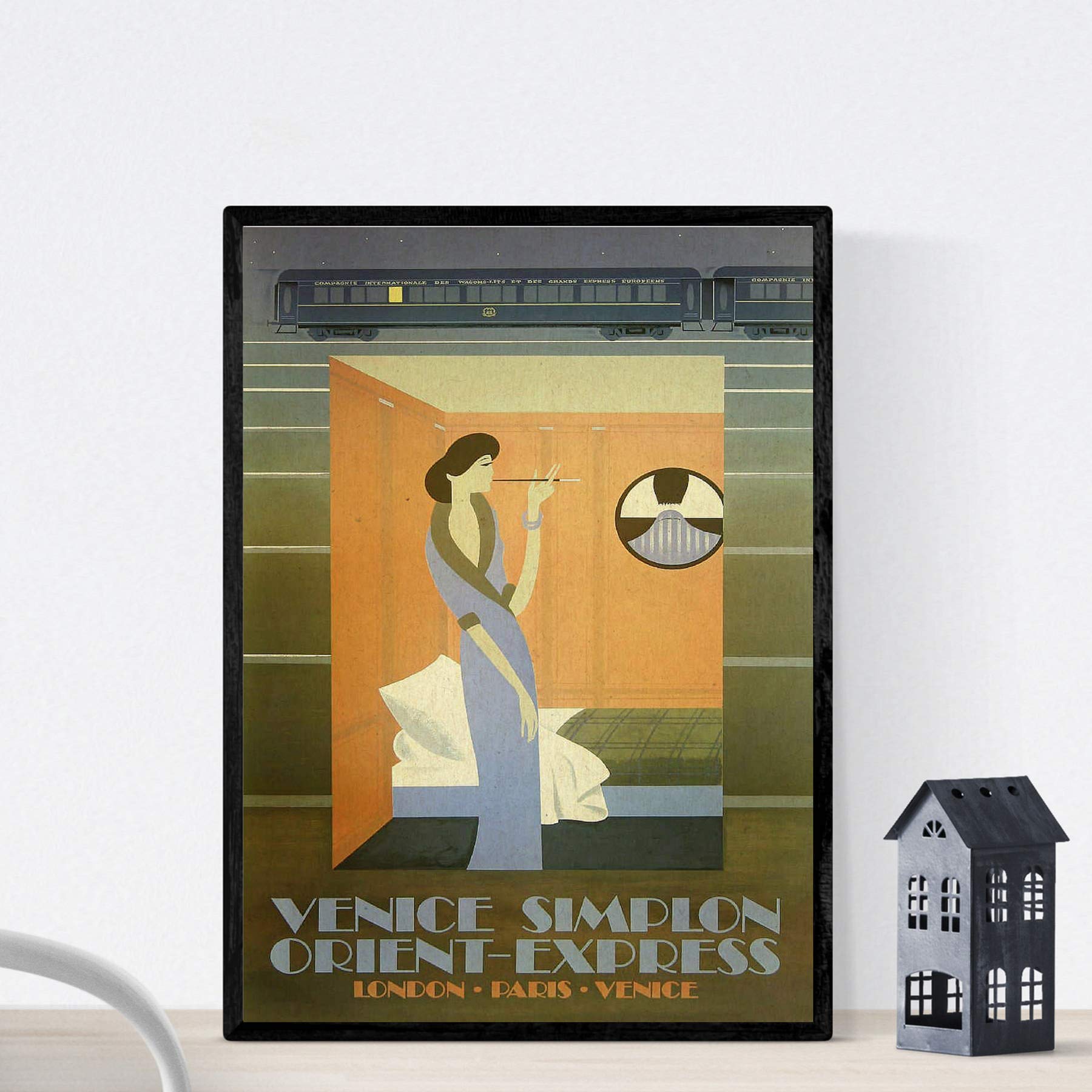 Nacnic Vintage Poster Vintage poster of France and Italy. Woman vintage train. A3 size