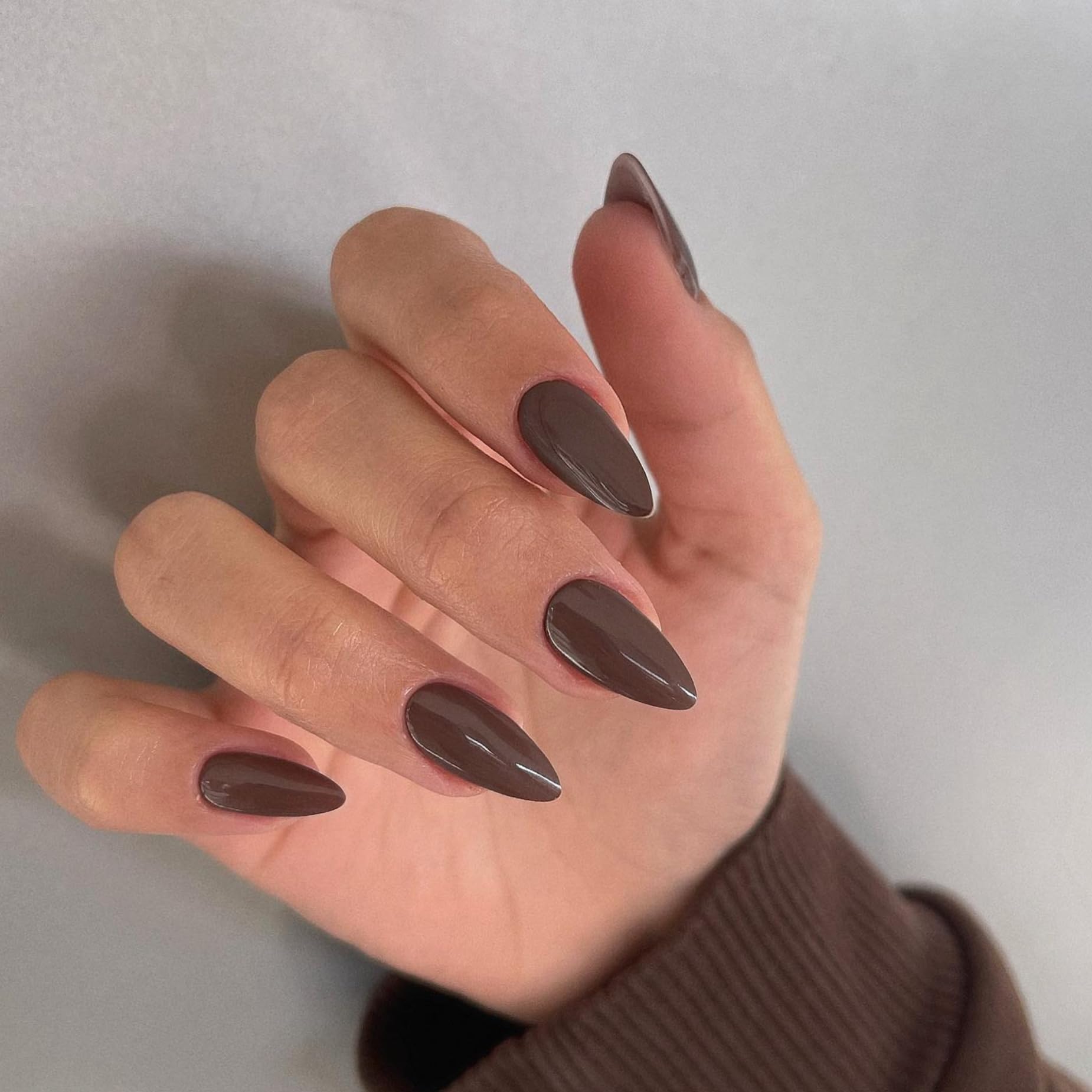 48Pcs Dark Coffee Brown Press on Nails Almond Fake Nails Glue on Nails Medium Length Almond Shaped Nails Press ons, Stiletto Nails False Nails for Women, Thick Medium Almond Nails Acrylic Gel Nail - Image 2
